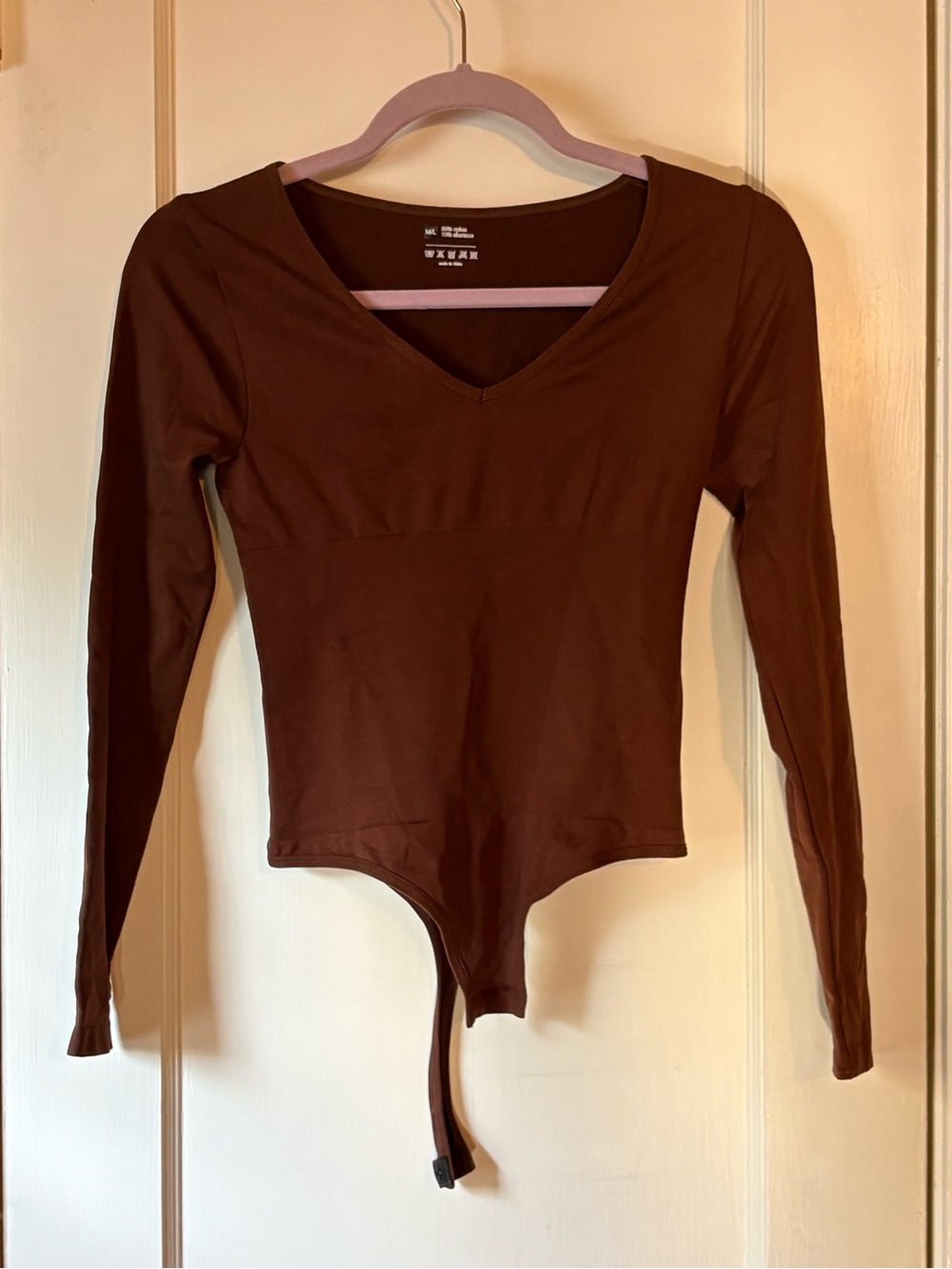 Women's Long-Sleeve V-Neck Bodysuit - Brown size medium/large